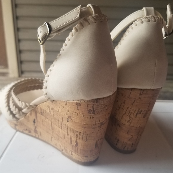 Maurice's Wedge Heels - Picture 3 of 4